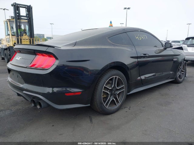 Ford 5.0l 4v premium fuel 2018 1FA6P8CF6J5176775 Image 4