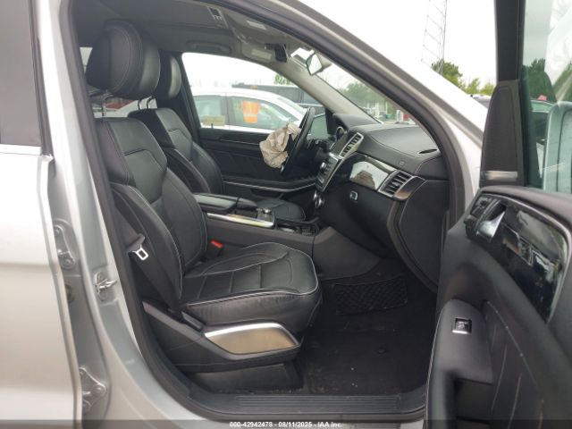 2014 MERCEDES-BENZ GL 550 4JGDF7DE4EA346791 Photo 4