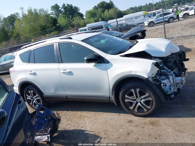 Toyota 2ar-fe 2017 JTMBFREV9HJ155295 Image 13