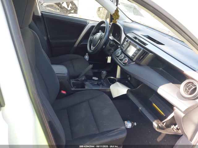Toyota 2ar-fe 2017 JTMBFREV9HJ155295 Image 5