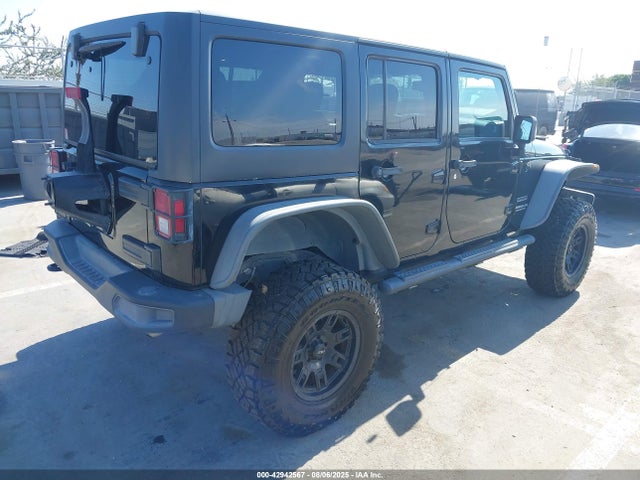 1C4BJWDGXGL215586 Jeep 2016