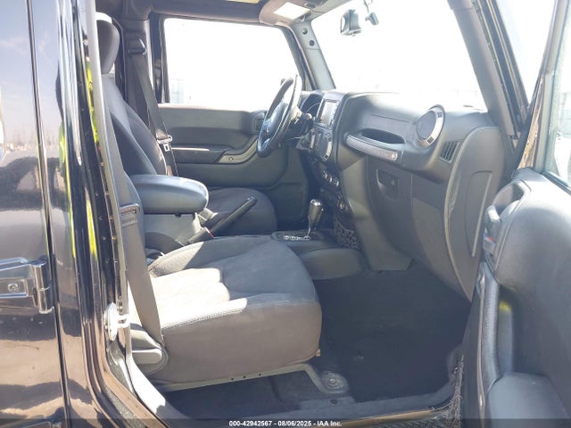 1C4BJWDGXGL215586 Jeep 2016