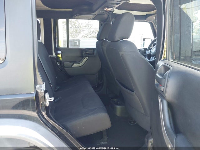 1C4BJWDGXGL215586 Jeep 2016
