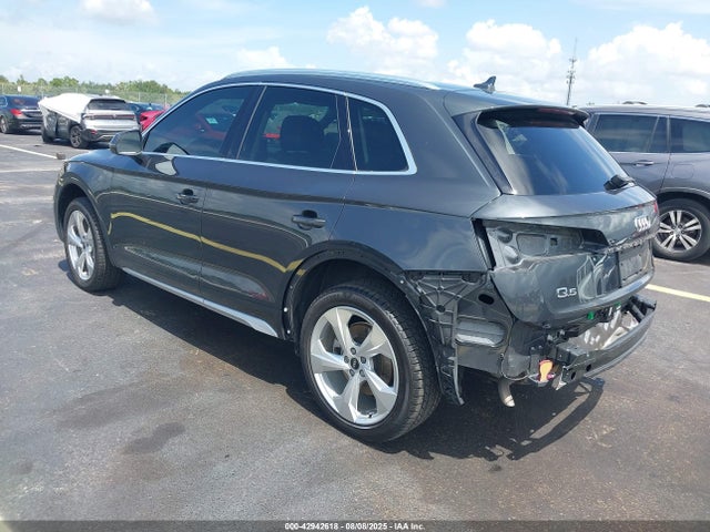 2021 AUDI Q5 WA1BAAFY7M2102845 Photo 2