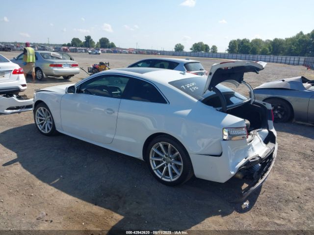 2016 AUDI A5 WAUD2AFR1GA015342 Photo 2