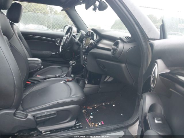 2016 MINI CONVERTIBLE WMWWG5C52G3A83417 Photo 4