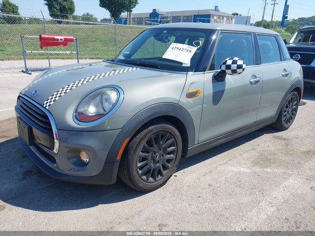 Mini Hardtop 2017 WMWXU1C58H2E18290 Image 2