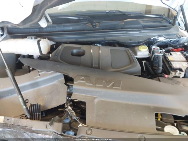 2025 RAM 1500 1C6SRFFPXSN683800 Photo 9