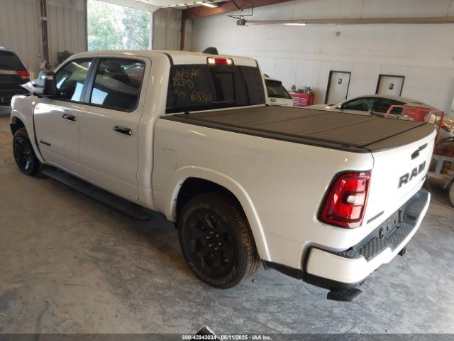 2025 RAM 1500 1C6SRFFPXSN683800 Photo 2