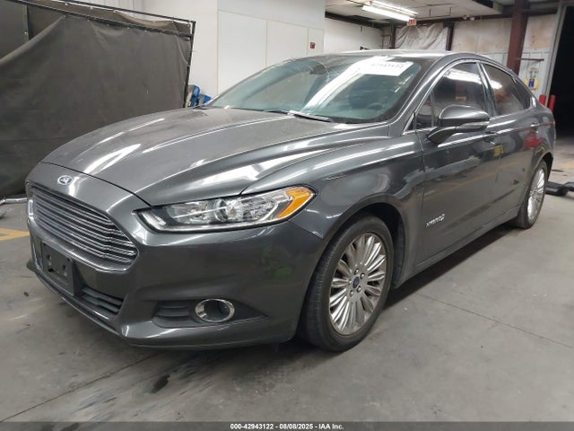 Ford 2016 2016 3FA6P0LUXGR172556 Image 2