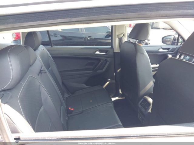 2021 VOLKSWAGEN TIGUAN 3VV3B7AX2MM090669 Photo 7