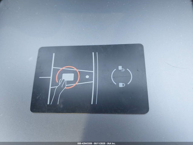 2023 TESLA MODEL 3 5YJ3E1EA3PF697889 Photo 10