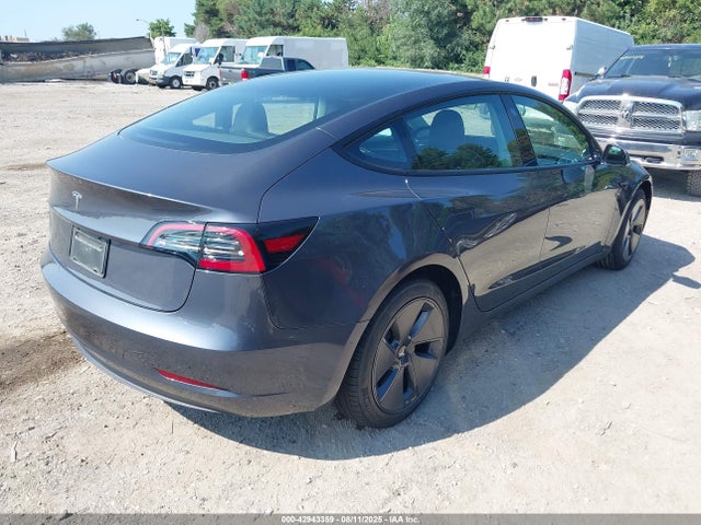 2023 TESLA MODEL 3 5YJ3E1EA3PF697889 Photo 3