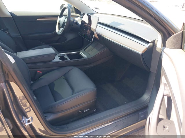 2023 TESLA MODEL 3 5YJ3E1EA3PF697889 Photo 4
