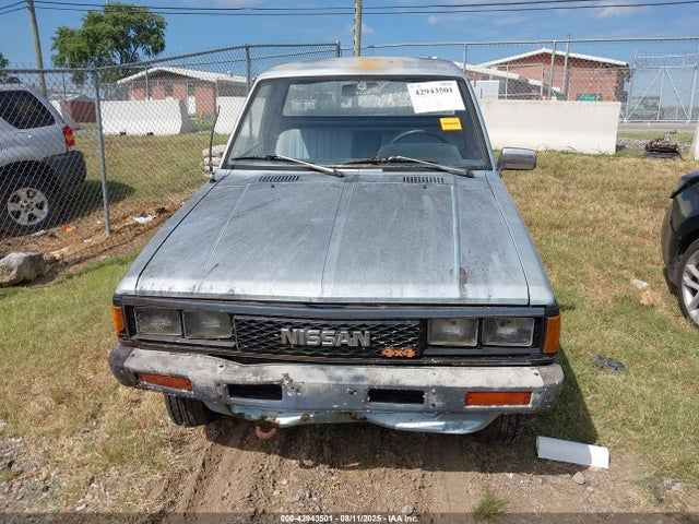 1985 Nissan 720 Short Bed მანქანა იყიდება აუქციონზე, vin: 1n6nd01y1fc334718, აუქციონის ნომერი: 42943501