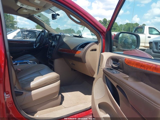 42943519 :رقم المزاد ، 2C4RC1BG7FR513386 vin ، 2015 Chrysler Town & Country Touring مزاد بيع