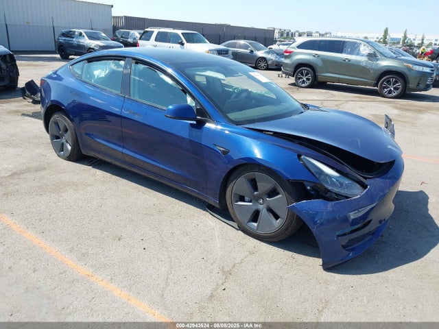 2022 TESLA MODEL 3 5YJ3E1EA5NF112596 Photo 0