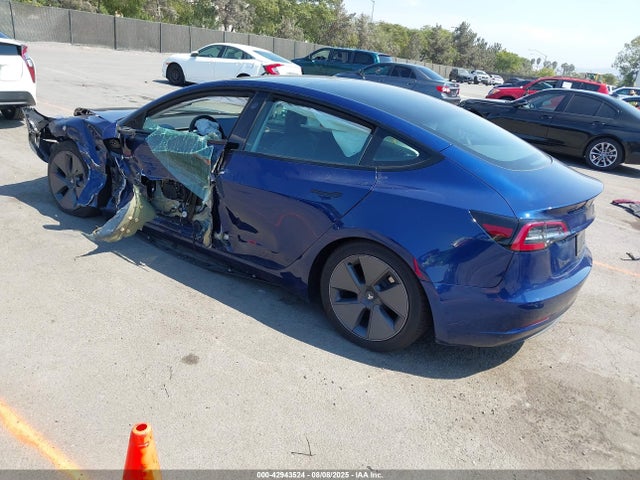 2022 TESLA MODEL 3 5YJ3E1EA5NF112596 Photo 2