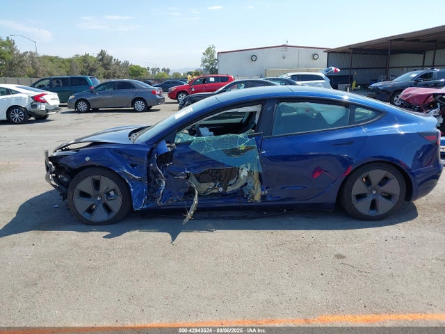 2022 TESLA MODEL 3 5YJ3E1EA5NF112596 Photo 5