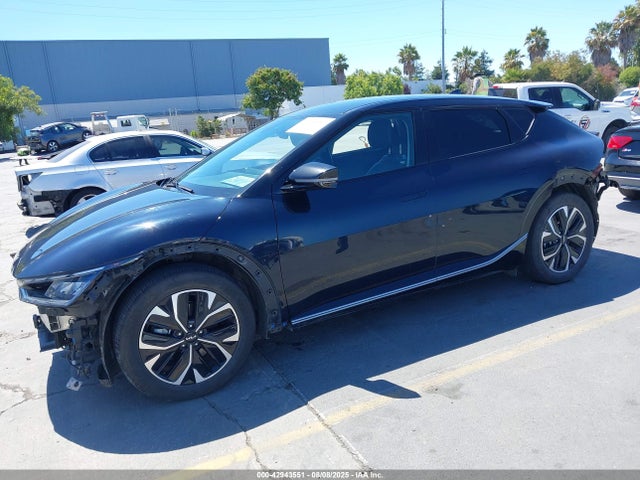 KNDC34LA5N5043405 KIA EV6