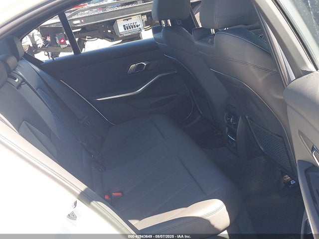 WBA5R1C57KFH22221 BMW 330I