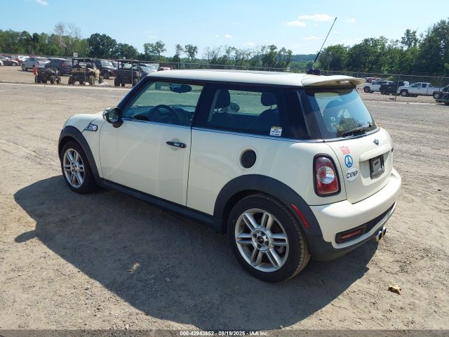 2013 MINI HARDTOP WMWSV3C5XDT475689 Photo 2