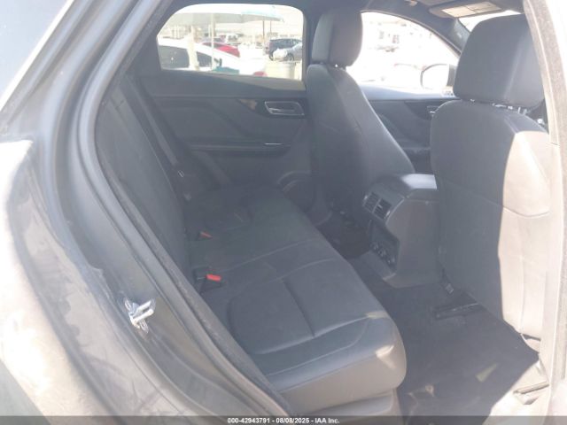 2018 JAGUAR F-PACE SADCJ2FX9JA245549 Photo 7