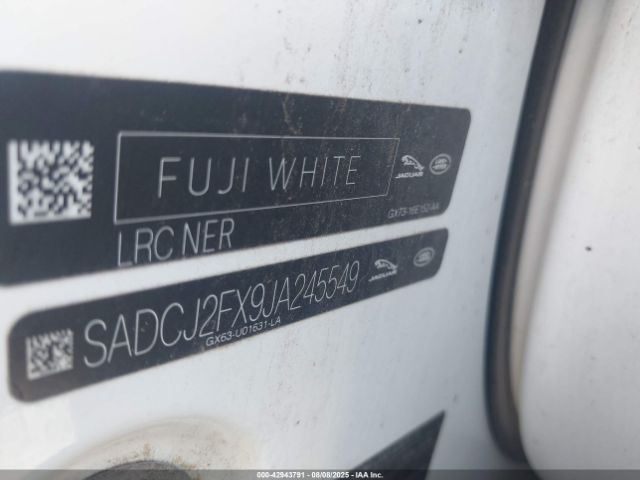 2018 JAGUAR F-PACE SADCJ2FX9JA245549 Photo 8