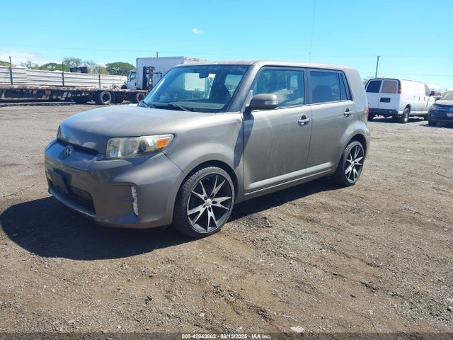 Scion 2az-fe 2014 JTLZE4FE5EJ065922 Image 2