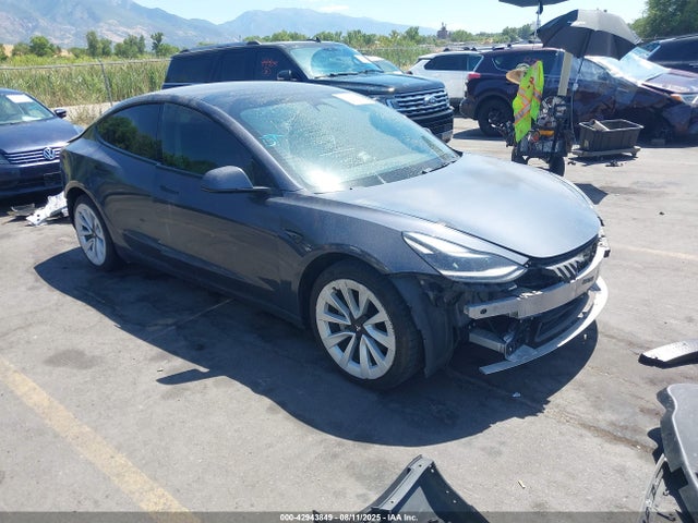 2022 TESLA MODEL 3 5YJ3E1EB8NF188595 Photo 0