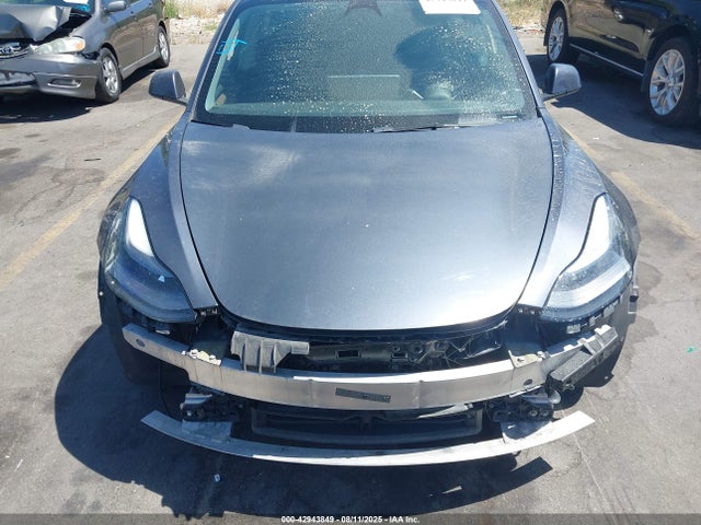 5YJ3E1EB8NF188595 Tesla MODEL 3