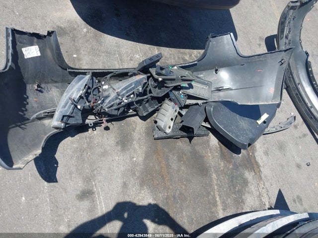 5YJ3E1EB8NF188595 Tesla MODEL 3