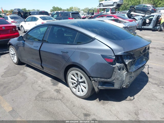 2022 TESLA MODEL 3 5YJ3E1EB8NF188595 Photo 2