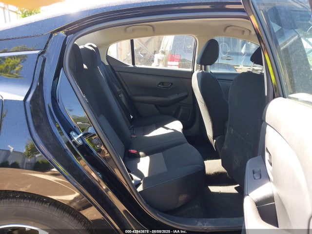 Nissan 2024 2024 3N1AB8CV5RY345647 Image 8