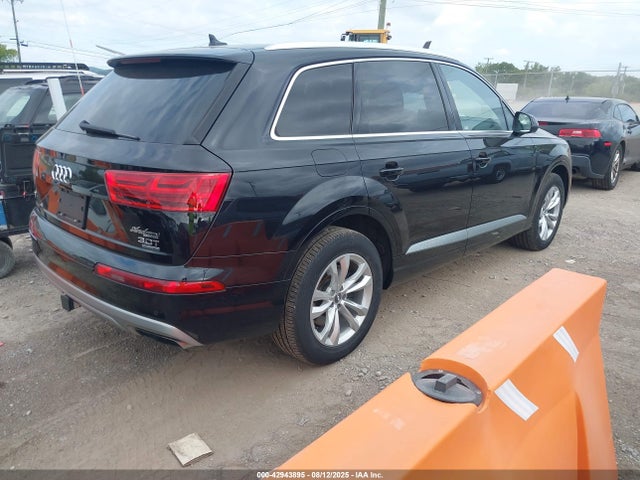 2018 AUDI Q7 WA1LAAF70JD047781 Photo 3