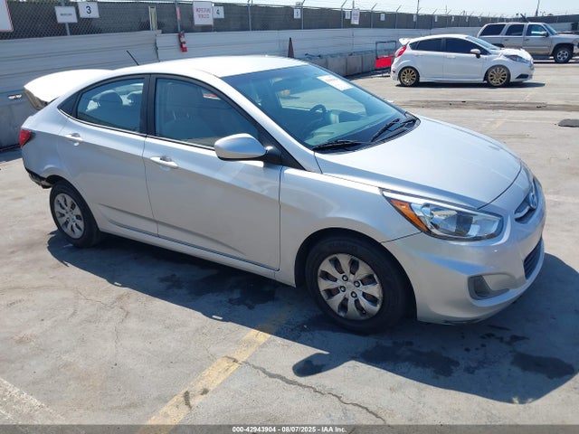 Hyundai Accent 2017 KMHCT4AEXHU343338 головне зображення