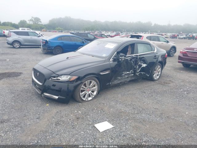 2017 JAGUAR XF SAJBJ4BVXHCY29305 Photo 1