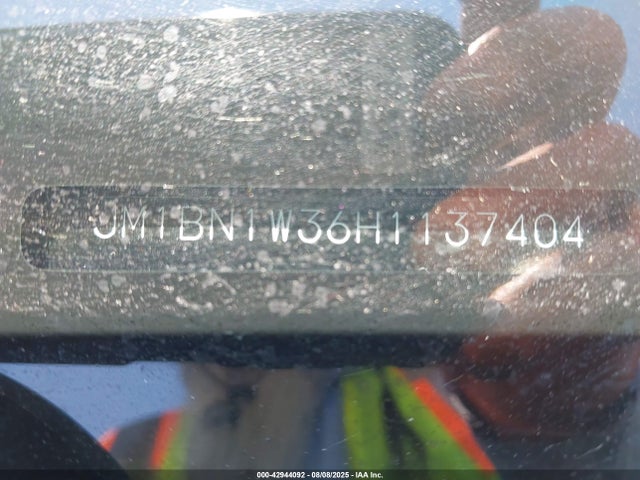 JM1BN1W36H1137404 Mazda py