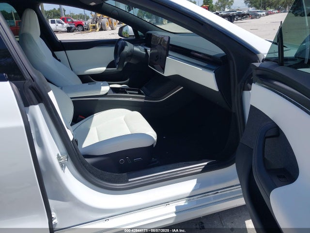 5YJSA1E66NF477596 Tesla 2022