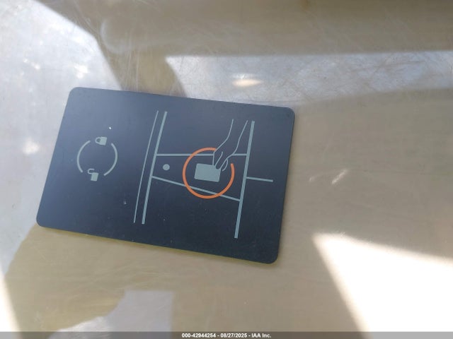 2020 TESLA MODEL 3 5YJ3E1EA8LF495785 Photo 10