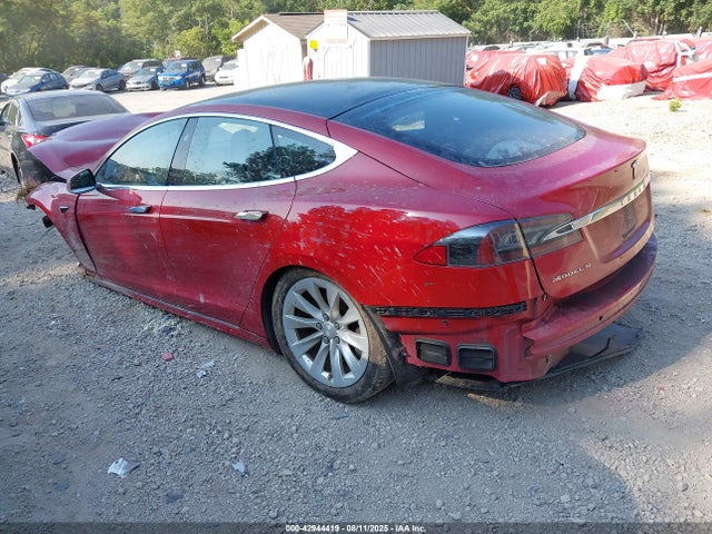 2018 TESLA MODEL S 5YJSA1E2XJF277232 Photo 2