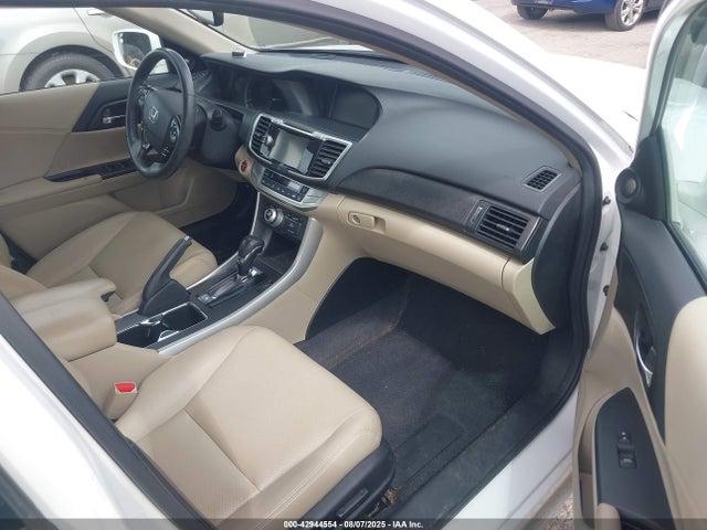 Honda lfa1 2014 1HGCR6F71EA007939 Image 5