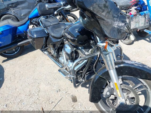 2015 HARLEY-DAVIDSON FLHX 1HD1KBM11FB688387