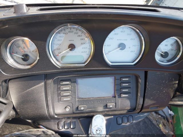 2015 HARLEY-DAVIDSON FLHX 1HD1KBM11FB688387 Photo 6