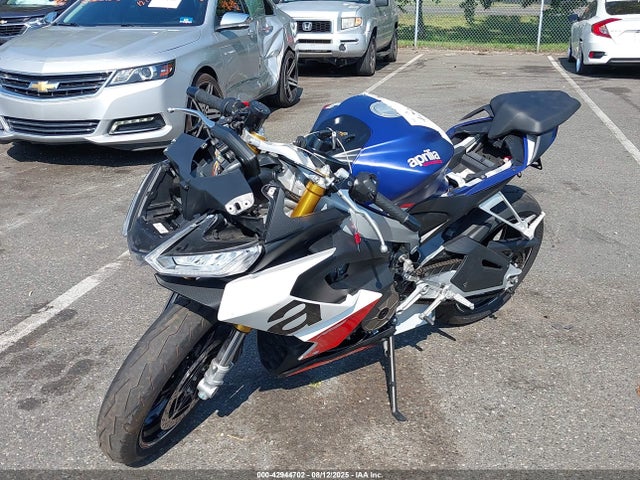 ZD4KSUG02RS003066 Aprilia 2024