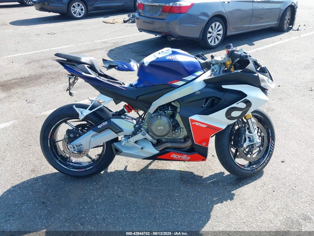 ZD4KSUG02RS003066 Aprilia 2024