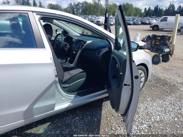 Продаж на аукціоні авто 2016 Hyundai Elantra Gt, vin: KMHD35LH1GU304573, номер лоту: 42944706