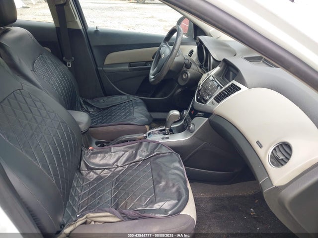 1G1PA5SHXE7264359 Chevrolet luw