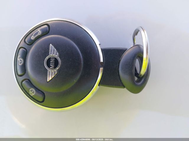 2011 MINI COOPER WMWSU3C51BT099531 Photo 10