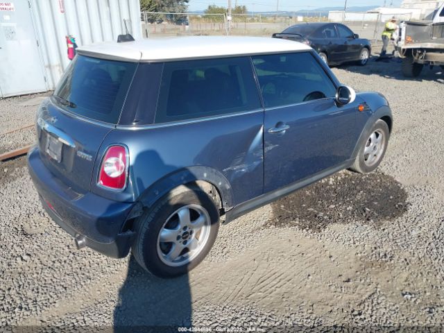 2011 MINI COOPER WMWSU3C51BT099531 Photo 3